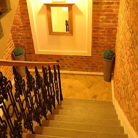 بيت ضيافة Time Cafe & 4*